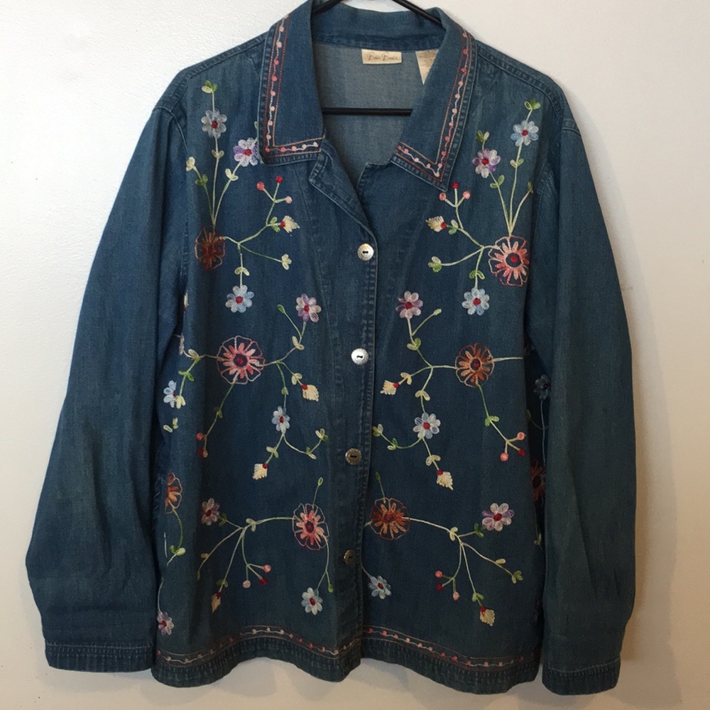 Bobby Brooks Ladies Denim Jacket W/Stitched Flowers Size XL Pre-Loved VERY NICE
